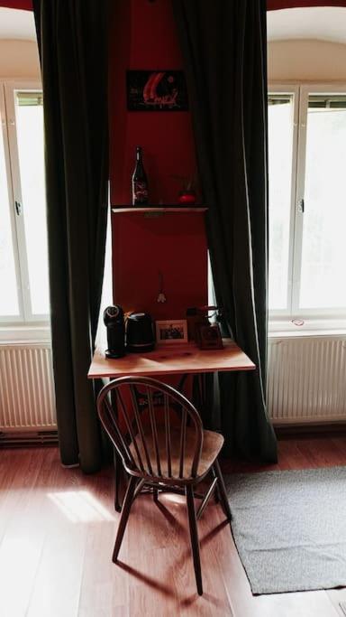 Sahara Studio With Shared Bathroom In City Centre 브라티슬라바 외부 사진