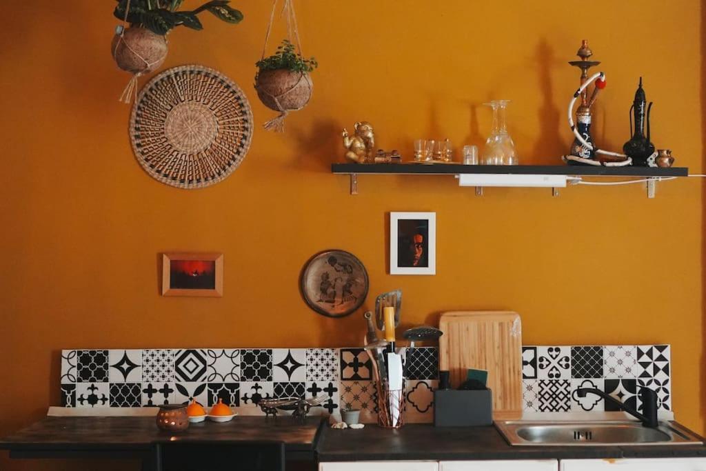 Sahara Studio With Shared Bathroom In City Centre 브라티슬라바 외부 사진