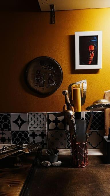 Sahara Studio With Shared Bathroom In City Centre 브라티슬라바 외부 사진
