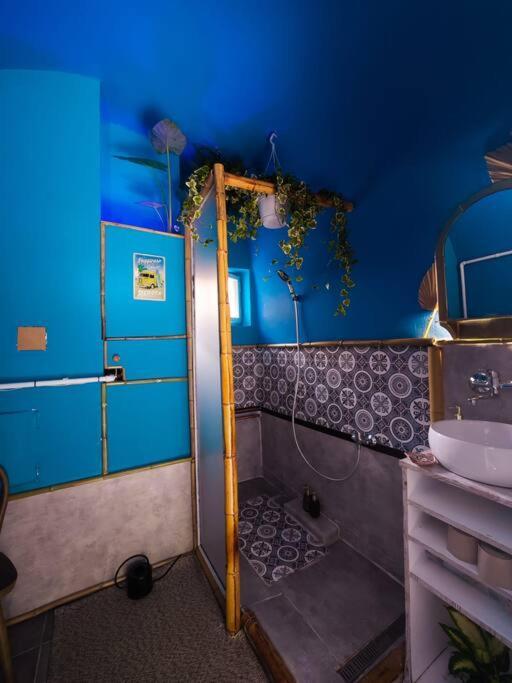 Sahara Studio With Shared Bathroom In City Centre 브라티슬라바 외부 사진